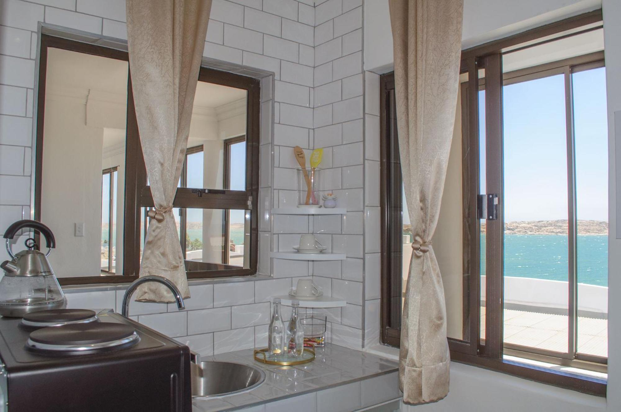 Shark Island Guesthouse Luderitz Exterior photo